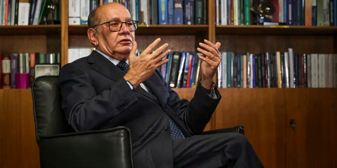 Gilmar Mendes elogiou o trabalho de Alexandre de Moraes na função de relator das ações penais sobre a trama golpista (Marcelo Camargo/Agência Brasil)