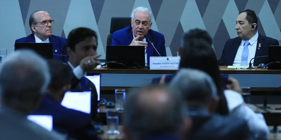 Vieira pediu a rejeição completa da Proposta de Emenda à Constituição 3, de 2021, que exige autorização prévia da Câmara ou do Senado, por meio de voto secreto, para processar criminalmente deputados e senadores (Lula Marques/Agência Brasil)