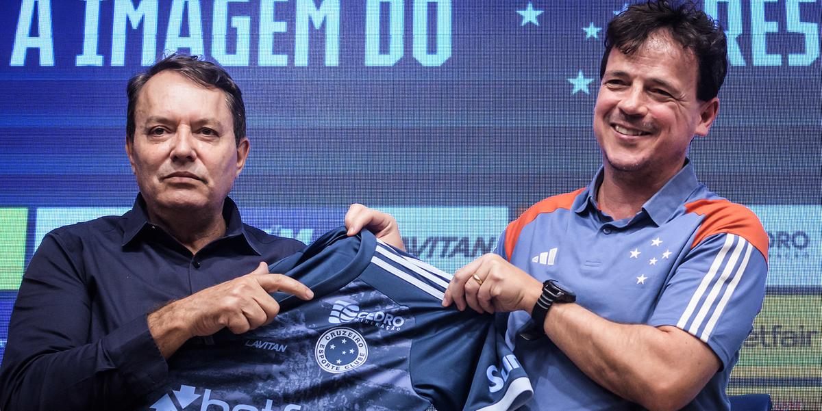 Diniz enfrentará Cruzeiro pela primeira vez após ser demitido em janeiro (Gustavo Aleixo / Cruzeiro)