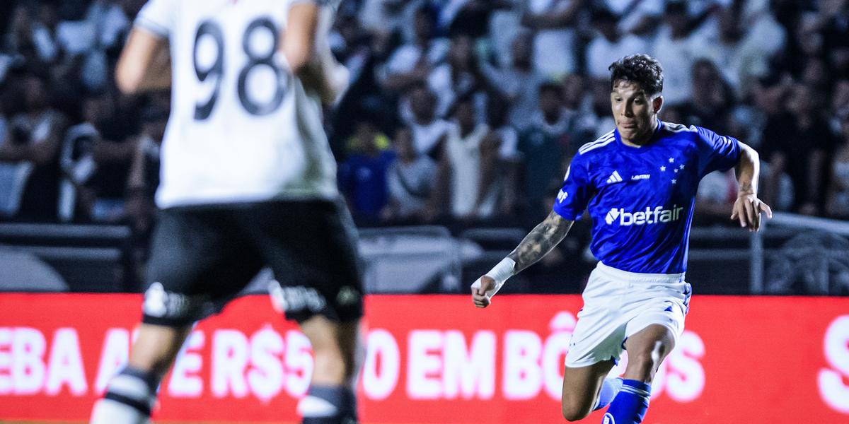 Lucas Romero é remanescente da última equipe que esteve em São Januário (Foto: Gustavo Aleixo/Cruzeiro)
