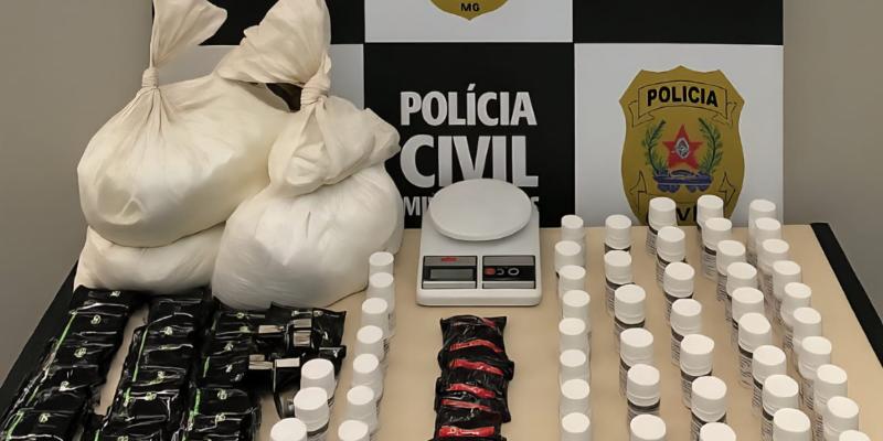 Ação apreendeu ainda vários produtos utilizado no preparo de entorpecentes (PCMG)