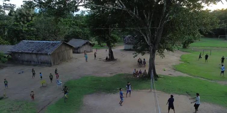 Vista da aldeia Beira Rio, Terra Indígena Erikpatsa, do Povo Rikbaktsa, legalmente demarcada (Fernando Frazão/Agência Brasil)