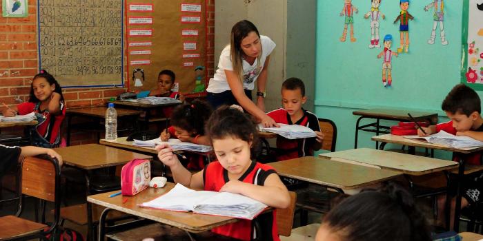 São quase 14 mil vagas para professores, especialistas, técnicos e analistas (Omar Freire / Imprensa MG)