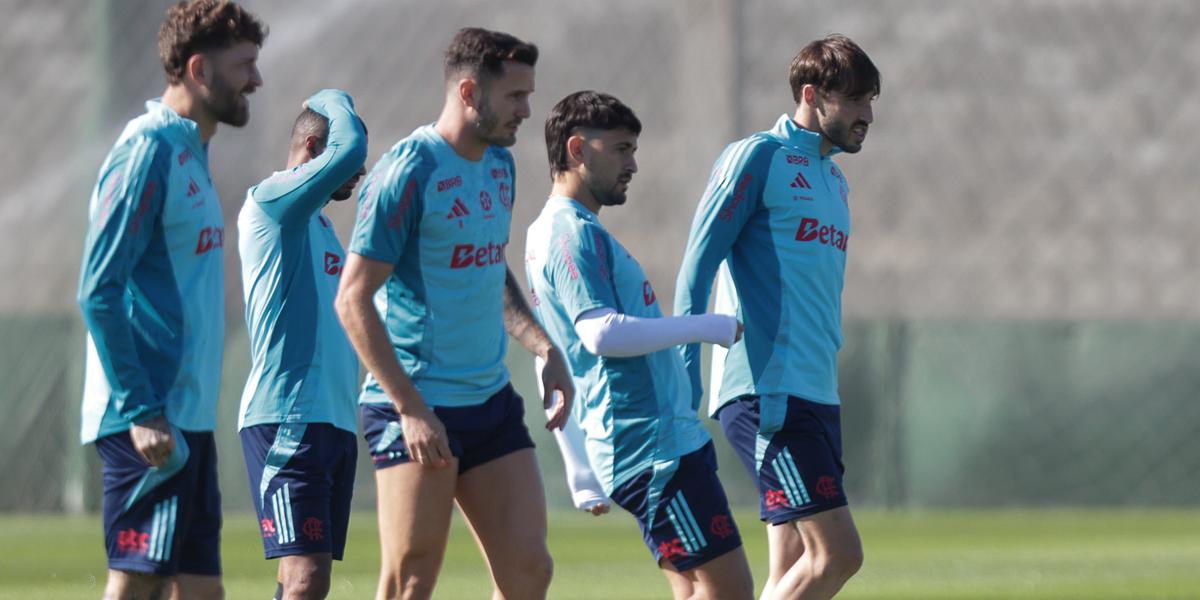 Flamengo treinou como todos os jogadores à disposição do técnico Filípe Luis (X do Flamengo)