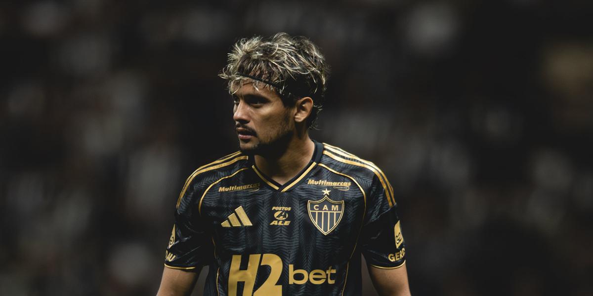 Gustavo Scarpa foi contratado junto ao Nottinghan Forest e está com parcelas atrasadas (Foto: Pedro Souza / Atlético)