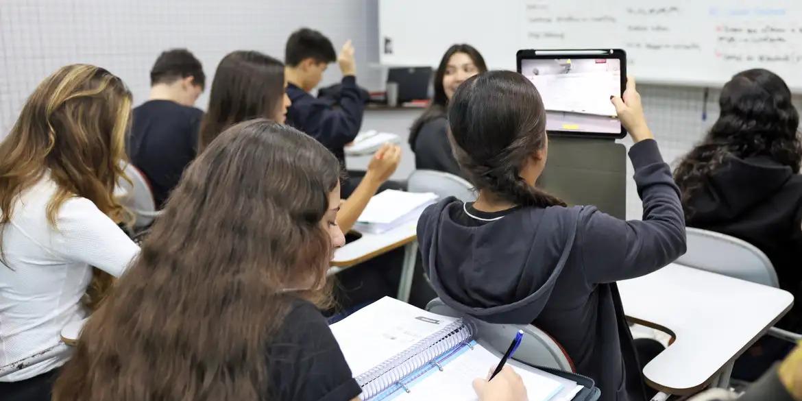 Este ano, 4,8 milhões de candidatos confirmaram inscrição neste ano. Do total, 464 mil farão as provas em Minas (José Cruz/Agência Brasil)