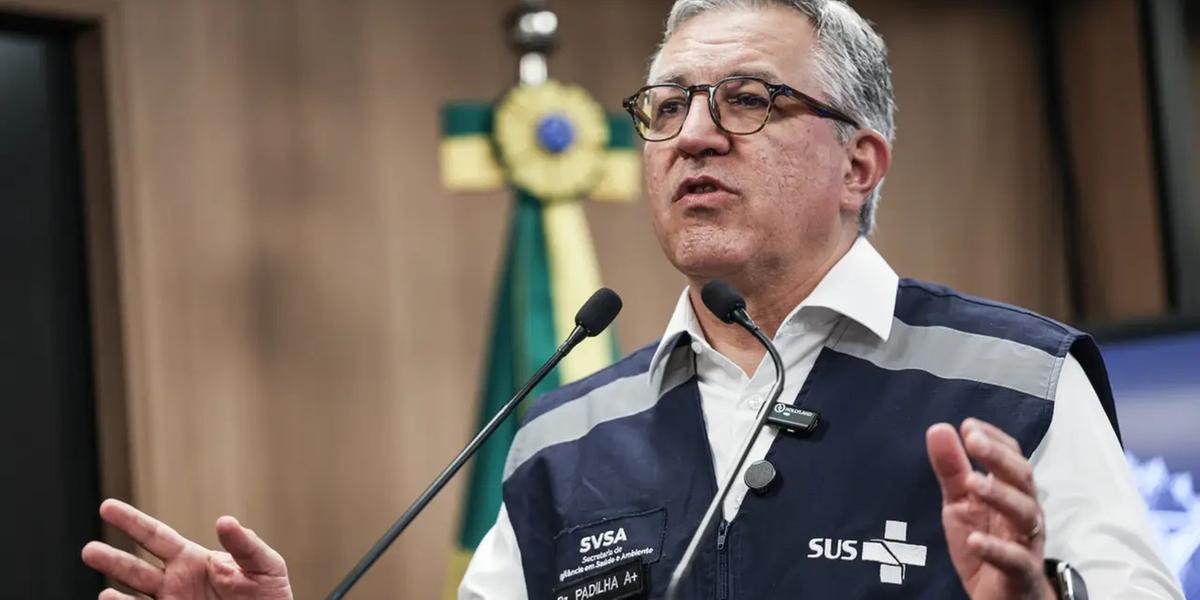 Ministro da Saúde atualiza para 127 o número de casos suspeitos e confirmados de intoxicação por metanol (José Cruz/Agência Brasil)