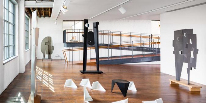 O The Noguchi Museum conta com mais de 2.500 metros quadrados de galerias dispostas em dois andares, além de um tranquilo jardim de esculturas ao ar livre (Nicholas Knight)