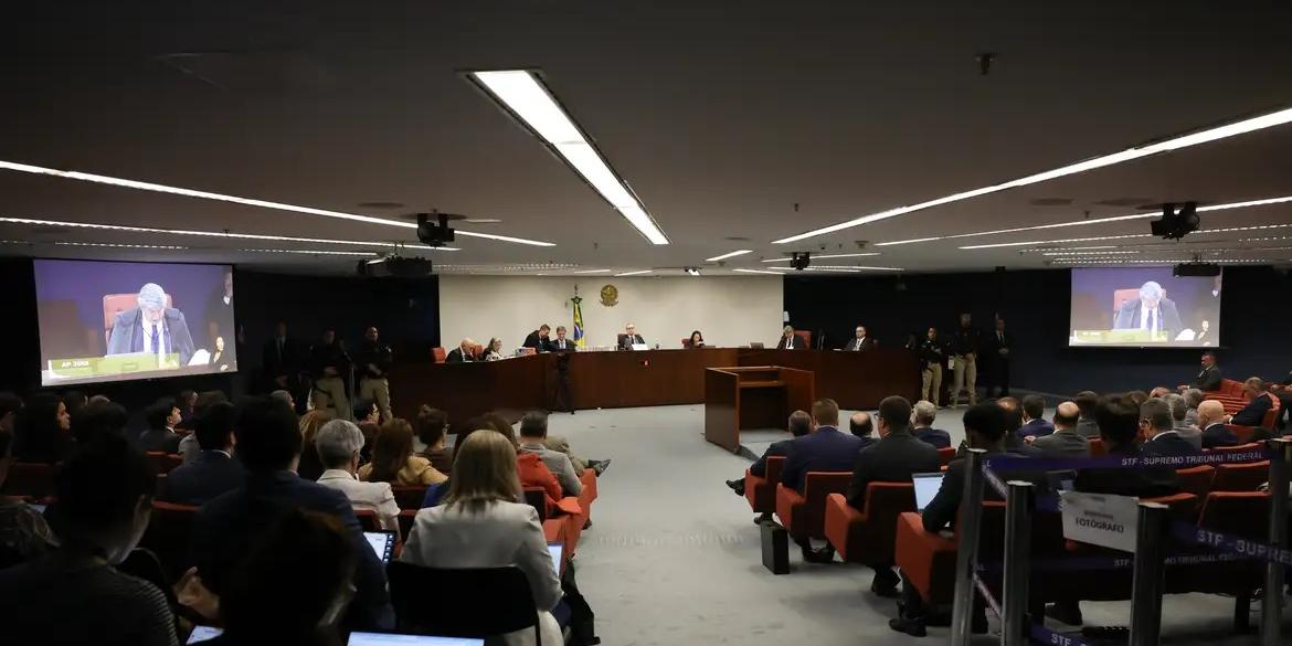 As datas foram agendadas nesta segunda-feira (6) após o relator do processo, ministro Alexandre de Moraes, liberar a ação para julgamento (Fabio Rodrigues-Pozzebom/ Agência Brasil)