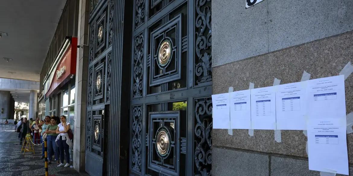 Candidatos que desejam contestar o gabarito devem apresentar o recurso, exclusivamente, por meio da página do certame no site da Fundação Getulio Vargas (Tomaz Silva/Agência Brasil)
