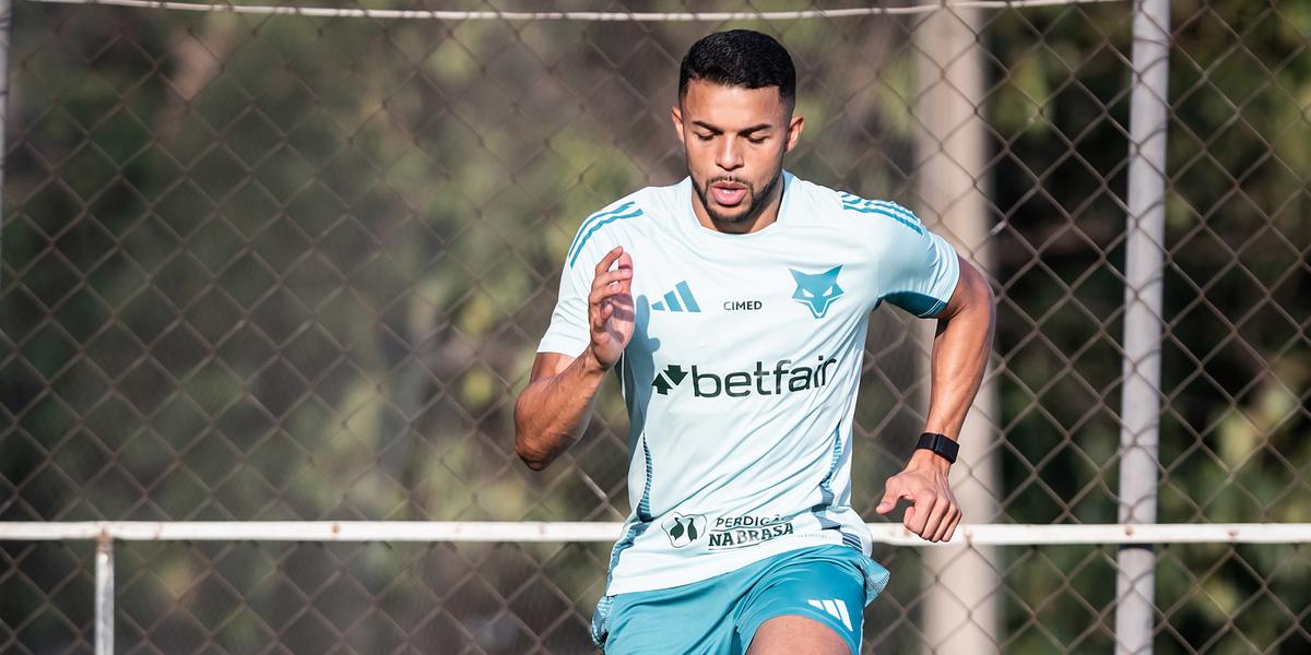 Wanderson fez trabalhos híbridos e pode retornar aos treinos ainda nesta semana (Foto: Gustavo Aleixo/Cruzeiro)