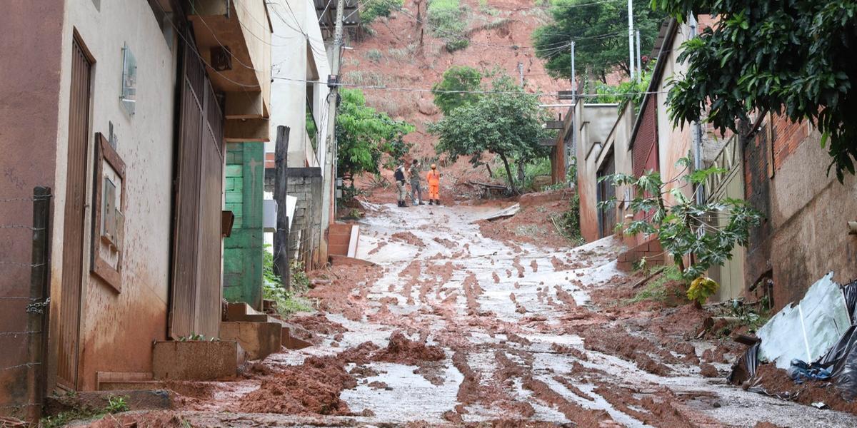 No início deste ano, 11 pessoas morreram após deslizamento de terra em Ipatinga, no Leste de Minas (Gil Leonardi/Imprensa MG)