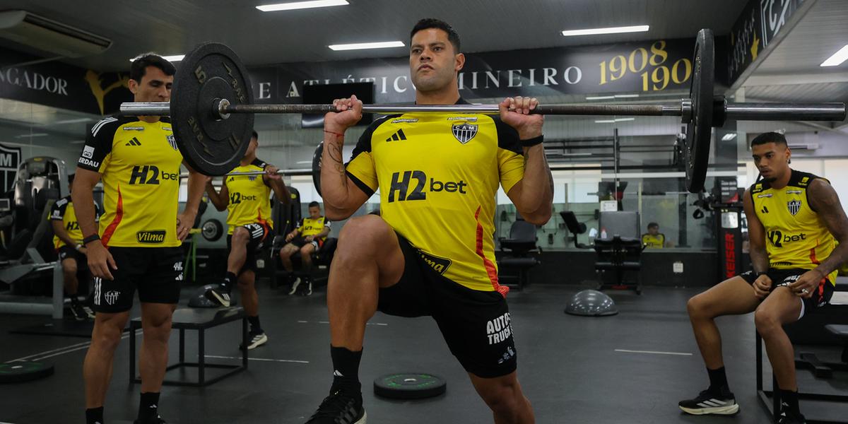 Hulk pode ficar no banco no início do clássico contra o Cruzeiro (João Viegas / Atlético)