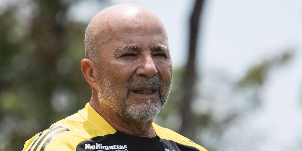 Sampaoli tem opções reduzidas para escalar o Atlético contra o Cruzeiro (Foto: Pedro Souza / Atlético)