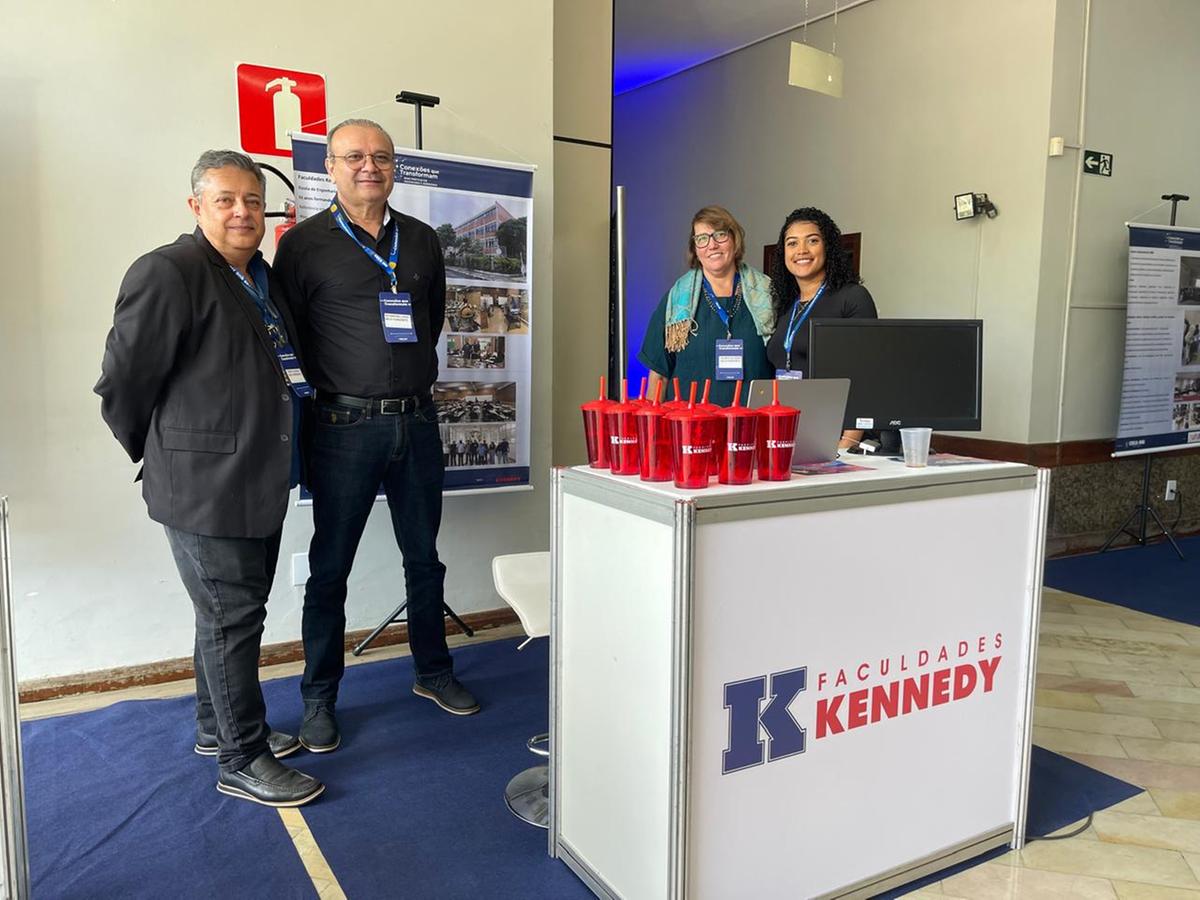 Estande da Faculdade Kennedy durante seminário "Conexões que Transformam", do Crea-MG (Valéria Marques/ Hoje em Dia)