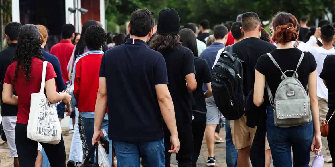 Professor recomenda revisar conteúdos mais cobrados e priorizar o equilíbrio emocional na semana que antecede o Enem 2025 (Jose Cruz/Agência Brasil)