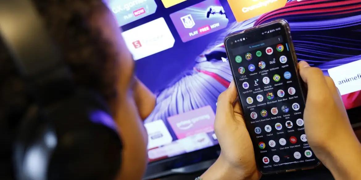 Governo anuncia classificação indicativa para apps e nova faixa etária (© Bruno Peres/Agência Brasil)
