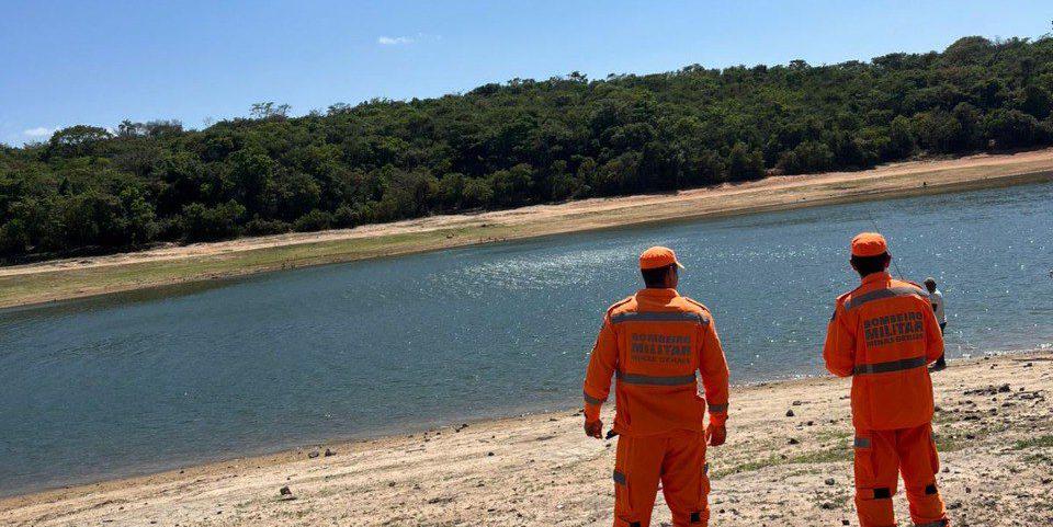 Bombeiros continuam buscas por homem desaparecido na lagoa Várzea das Flores, em Betim, na Grande BH (Divulgação/ CBMMG)