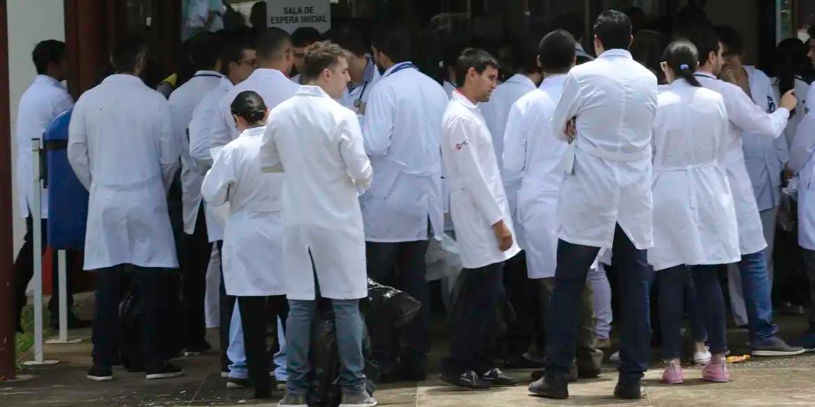 Inicia prazo para enviar documentação da formação médica para avançar à segunda fase do Revalida 2025/2 (Fabio Rodrigues Pozzebom/Agência Brasil)