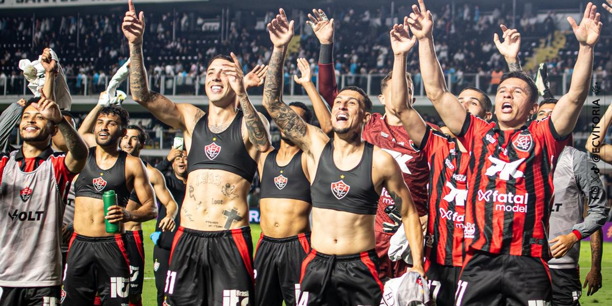 Vitória vence Santos na Vila e segue vivo na luta contra a queda à série B (Victor Ferreira | EC Vitória)