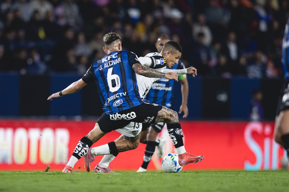 Atlético marca no fim contra o Del Valle e ganha confiança por final da Sul-Americana (Foto: Pedro Souza / Atlético)
