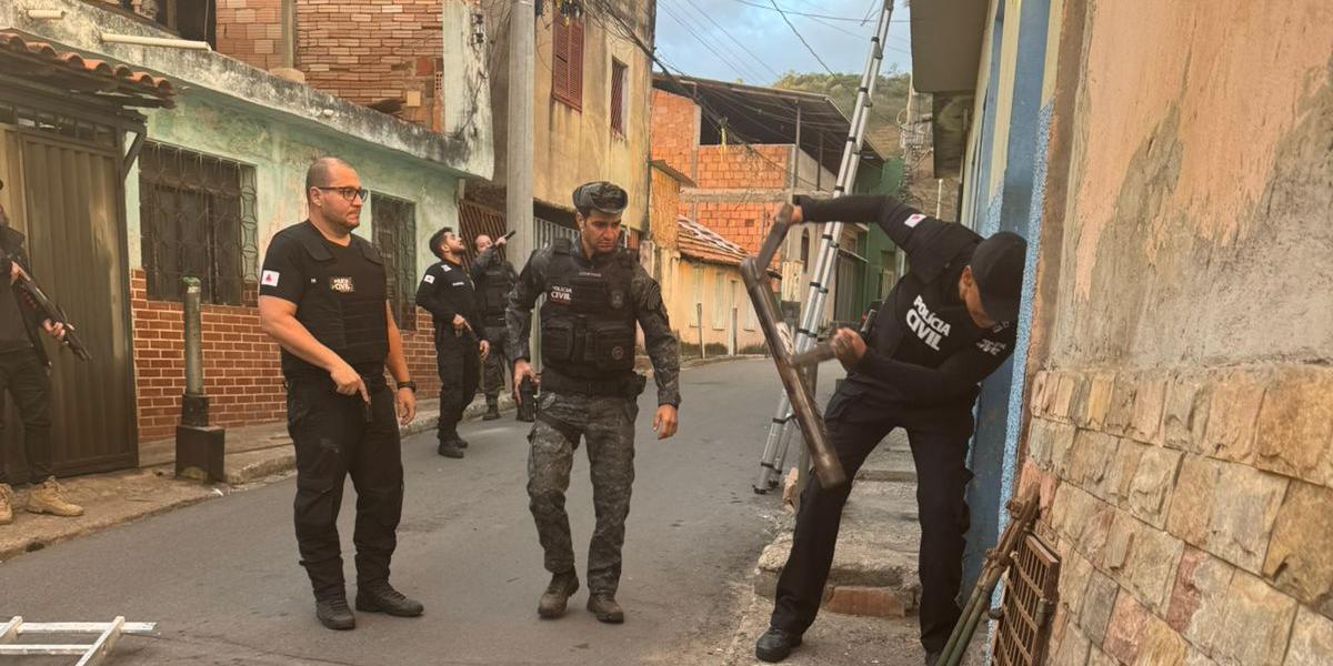 Operação foi deflagrada na manhã desta sexta-feira (24) no bairro Cruzeiro, em Nova Lima (Divulgação/ PCMG)
