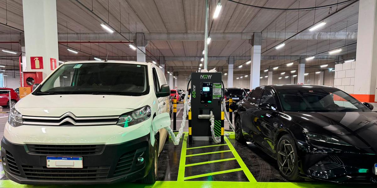 Ponto de recarga de carros elétricos da Now Charge no Via Shopping, no Barreiro (Aendhew Pessoa/Divulgação Daisy Silva Comunicação)