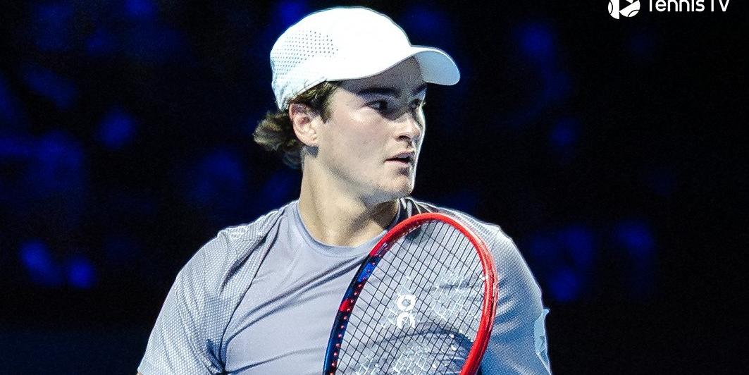 João Fonseca estreia com vitória no Masters 1000 de Paris (Reprodução / Tennis TV)