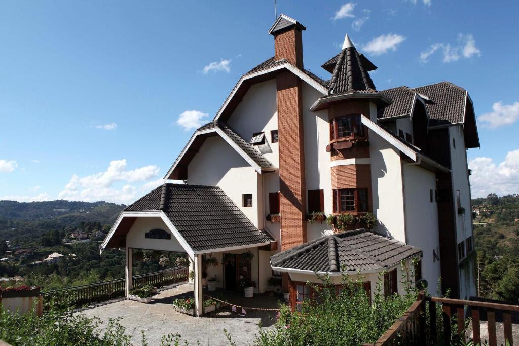 Arquitetura europeia e clima de montanha fazem de Campos do Jordão uma das cidades mais charmosas do Brasil (Divulgação)