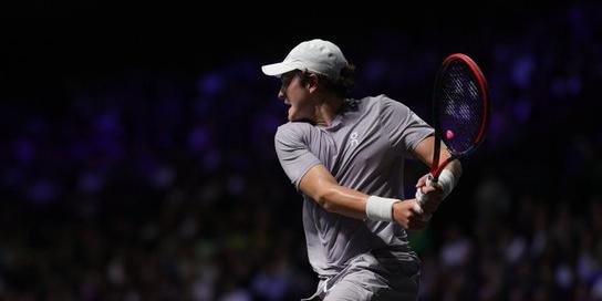 João Fonseca perde para Khachanov e é eliminado do Masters 1000 de Paris (Divulgação: Masters 1000 Paris)