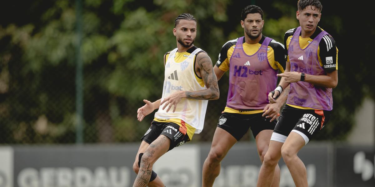 Galo iniciou a preparação para o jogo de domingo diante do Internacional (Foto: Pedro Souza / Atlético)