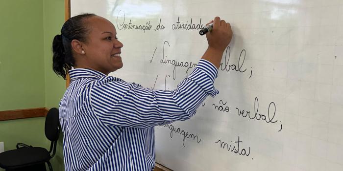 Com 13.795 vagas, o concurso contempla carreiras de professores, especialistas, técnicos e analistas (SEE / Divulgação)