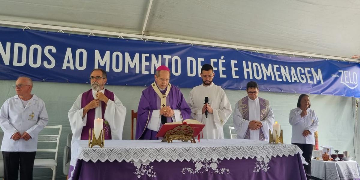 Dom Walmor participou de celebração no Cemitério do Parque da Colina, em BH (Divulgação)