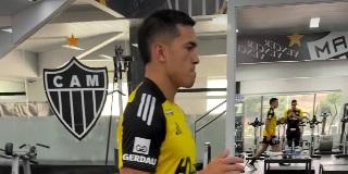 Cuello fez os primeiros exercícios na Cidade do Galo (Reprodução: Instagram)