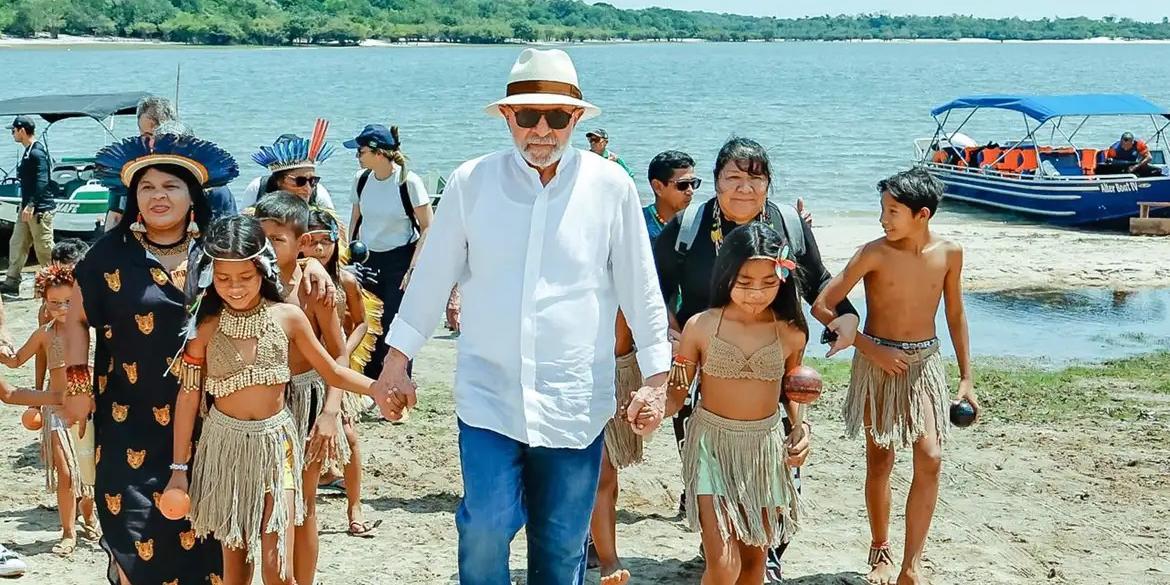 Lula visitou a Aldeia Vista Alegre de Capixauã, na Região de Santarém (Ricardo Stuckert)