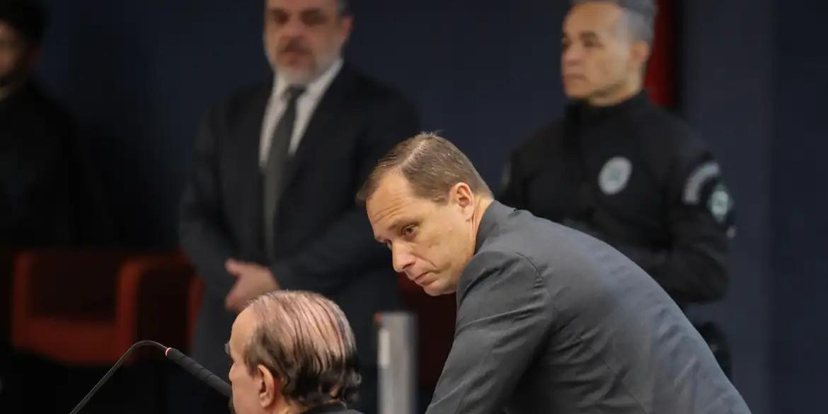 Mauro Cid está proibido de sair de Brasília e deverá cumprir recolhimento domiciliar entre as 20h e as 6h (Valter Campanato/Agência Brasil)