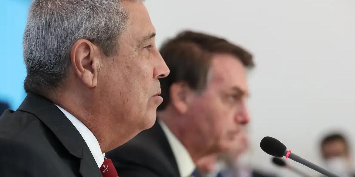 Na decisão, Moraes destacou que o general foi condenado a 26 anos e seis meses de prisão na ação penal da trama golpista e ao pagamento solidário de R$ 30 milhões pelos danos causados nos atos golpistas de 8 de janeiro de 2023. (Marcos Corrêa/PR)