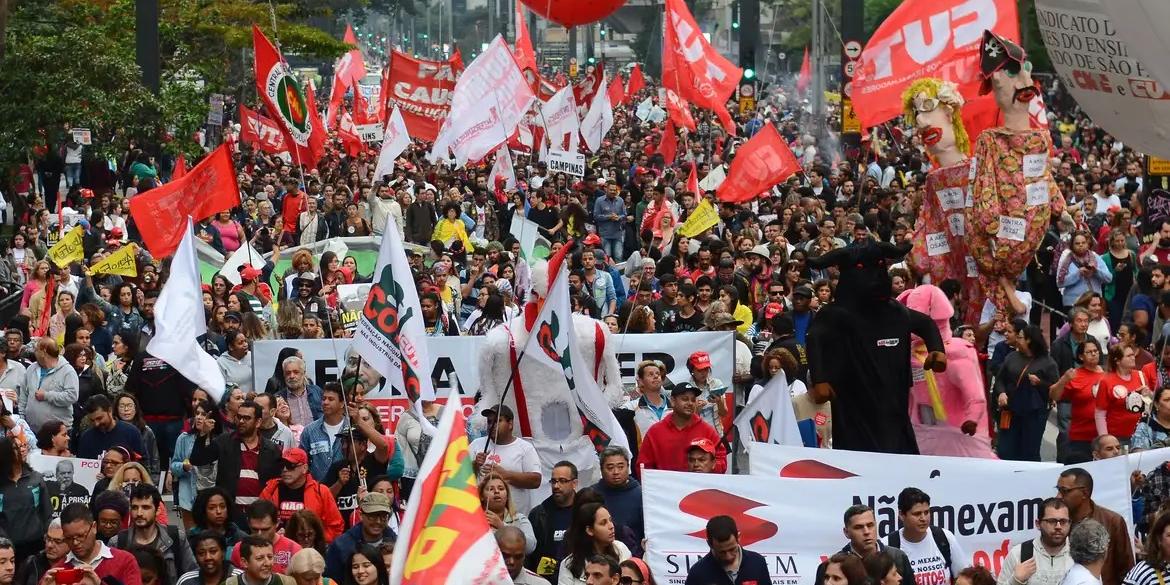 CUT destacou que a isenção beneficiará mais de 20 milhões de brasileiros e defendeu a taxação da parcela mais rica da população (Rovena Rosa/Agência Brasil)