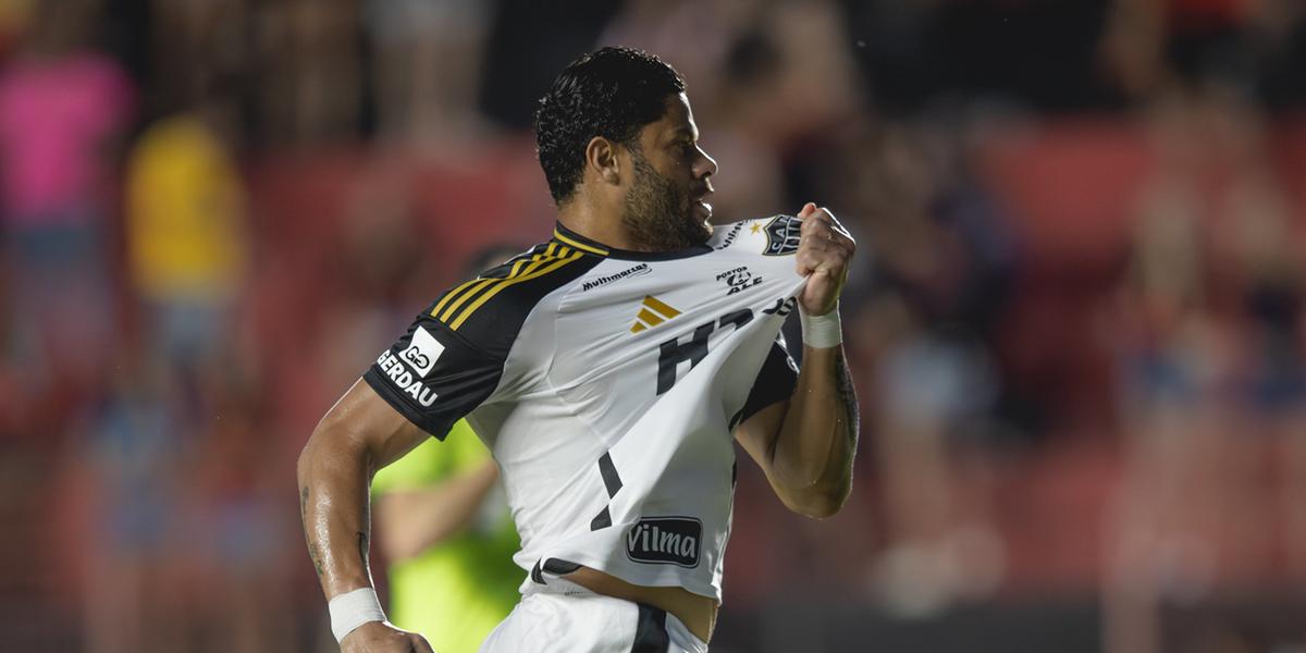 Aliviado com os resultados recentes, Hulk projeta decisão da Sul-Americana (Foto: Pedro Souza / Atlético)