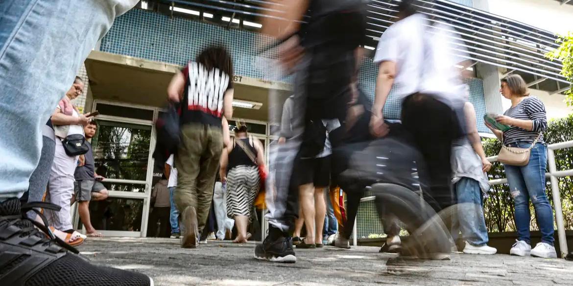 Minas Gerais contabiliza 464 mil inscritos no Enem 2025 (Paulo Pinto/Agência Brasil)