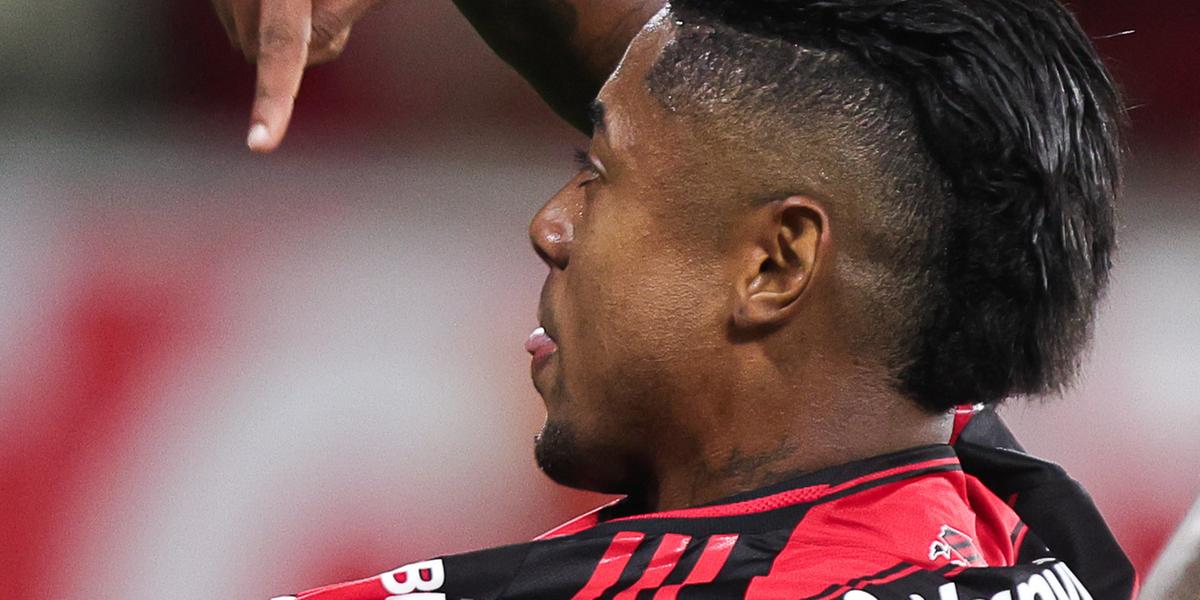 Bruno Henrique, que marcou gol contra o Sport, teve o julgamento adiado nesta segunda-feira (Gilvan de Souza)