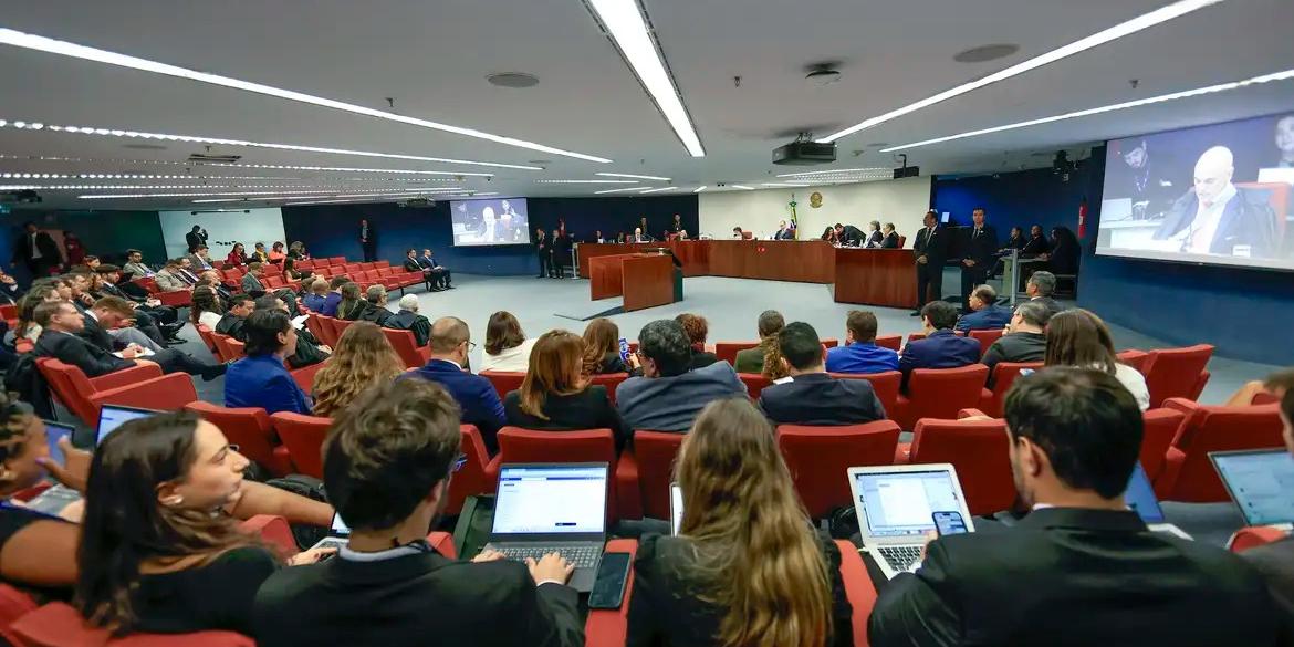 O julgamento foi suspenso até a próxima terça (18), quando o relator, ministro Alexandre de Moraes, deverá apresentar seu voto (Rosinei Coutinho/STF)