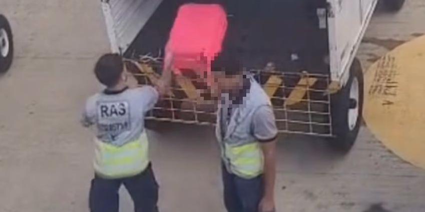 Funcionário terceirizado é flagrado arremessando malas no BH Airport; diretor confirma demissão do colaborador após repercussão e multas à prestadora do serviço (Reprodução)