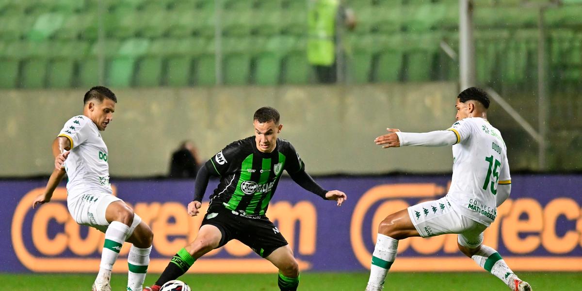 (Mourão Panda / América)