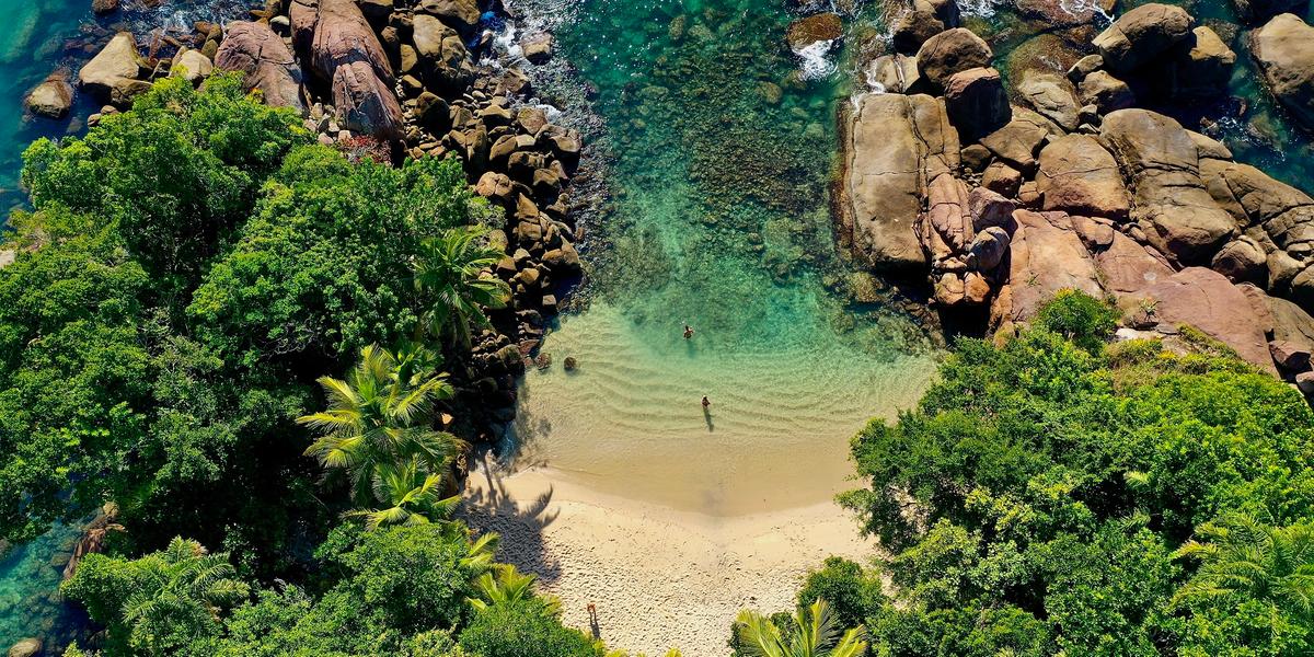 Praias do Litoral Norte de São Paulo recebem visitantes no feriado prolongado, com opções que vão de trilhas e ecoturismo a experiências náuticas e culturais (Bruno Amir Dacier Lobato de Almeida)