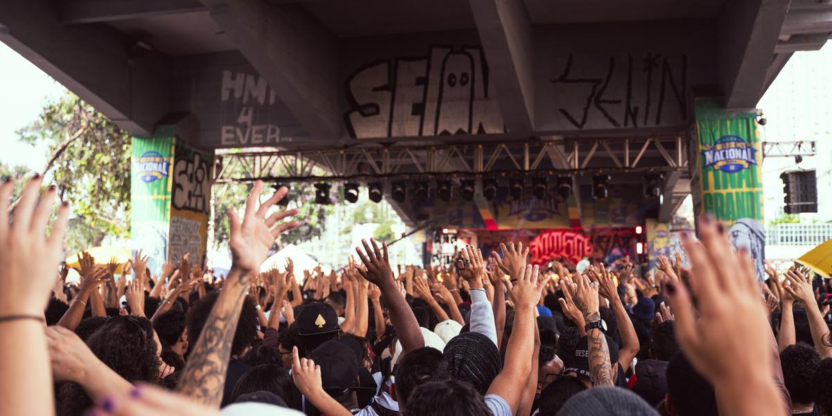No sábado e no domingo, 32 representantes de todas as regiões do país participam de batalhas de rima na disputa do troféu (Divulgação)