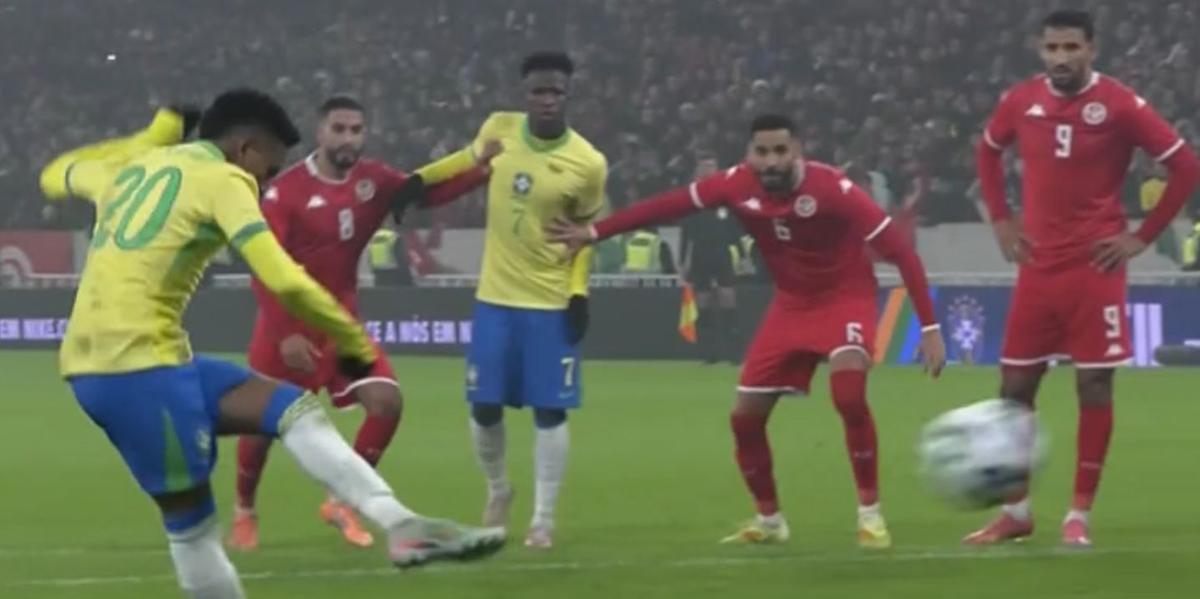 Estêvão empatou para a Seleção (Reprodução TV Globo)