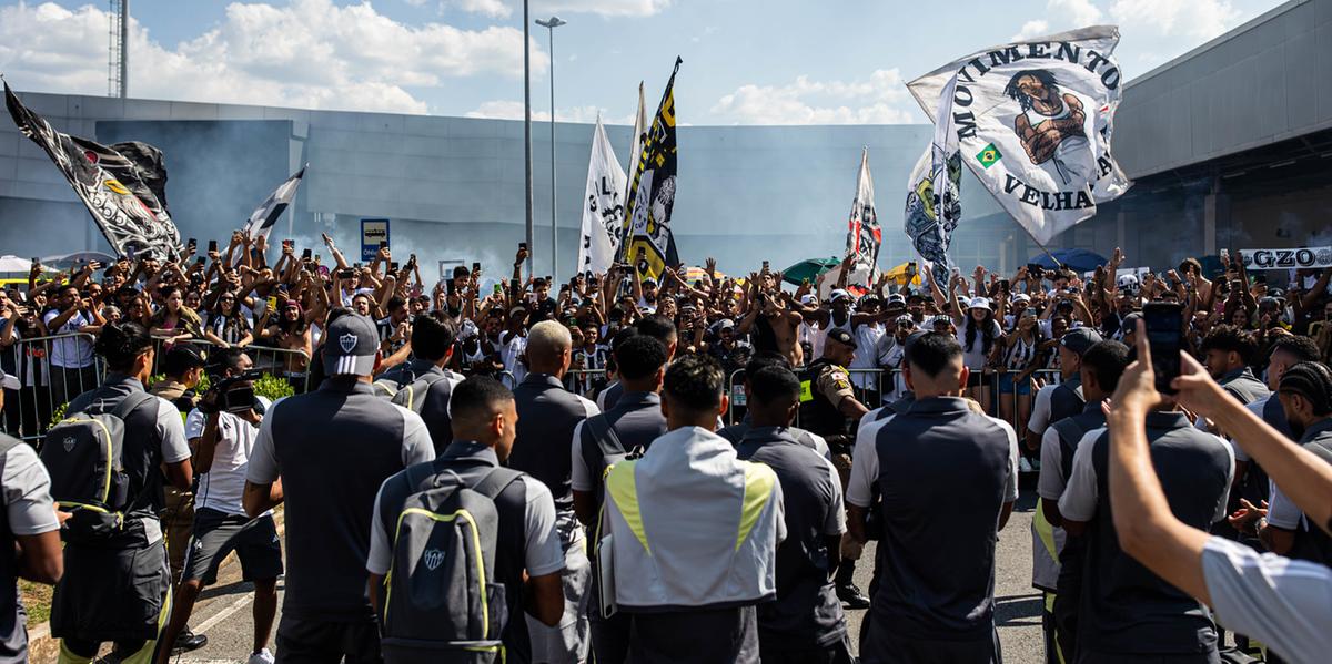 Torcida do Atlético não deverá lotar aeroporto em saída da delegação para a final da Sul-Americana (Pedro Souza / Atlético)