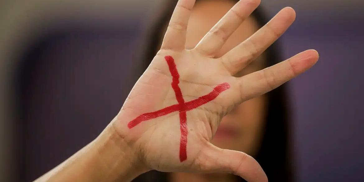 Ao longo dos últimos 12 meses, 12,5 milhões de adolescentes com idade entre 15 e 19 anos (16% do total) sofreram violência física e/ou sexual praticada pelo parceiro (Joédson Alves/Agência Brasil)