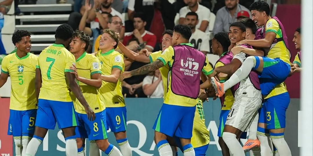 Dell marca duas vezes e coloca o Brasil na semifinal do Mundial sub-17 (Nelson Terme/CBF)